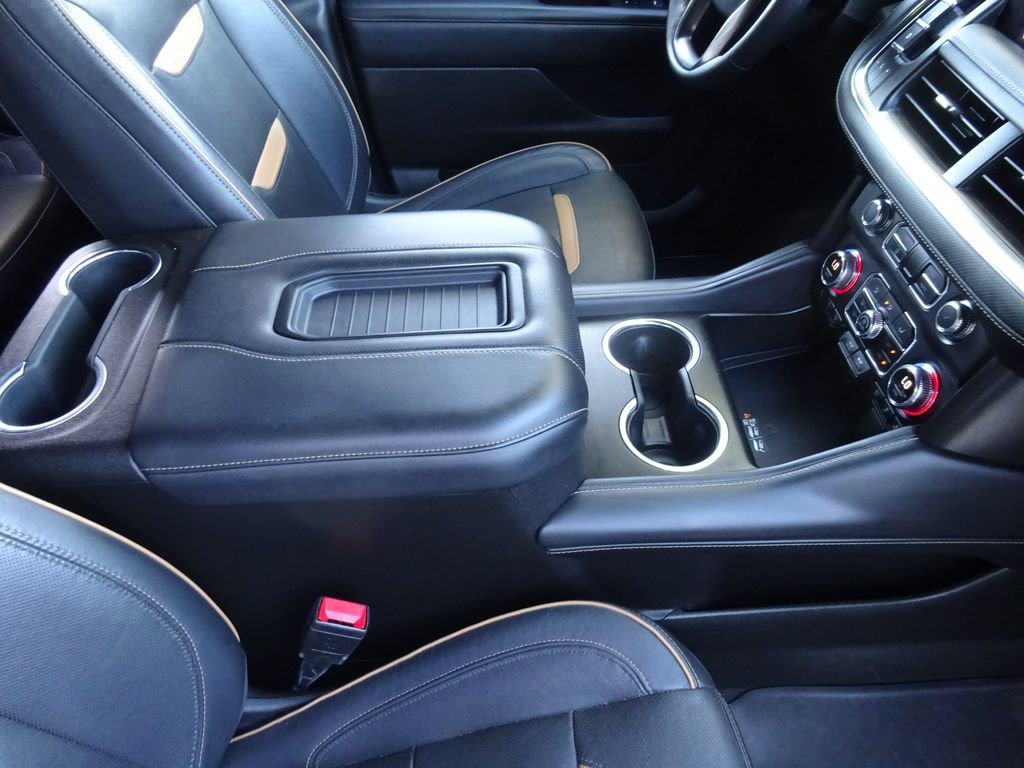 Used 2021 GMC Yukon AT4 w/ AT4 Premium Plus Package AWD/4WD image 18