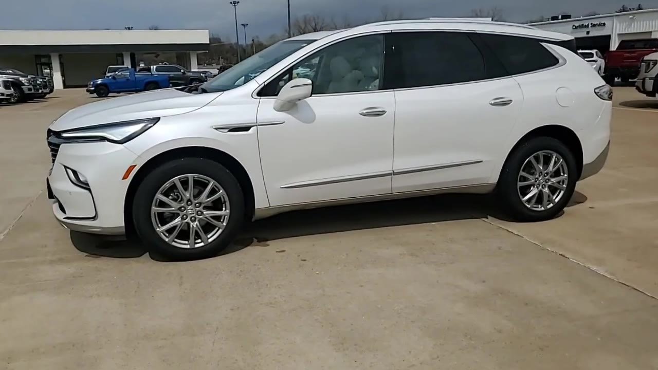 Used 2023 Buick Enclave Premium w/ Experience Buick Package AWD/4WD image 5