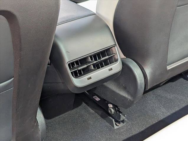 Used 2019 Tesla Model 3 Mid Range image 18