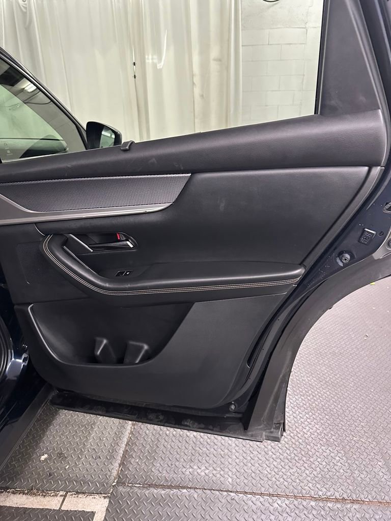 Used 2024 MAZDA CX-90 3.3 Turbo w/ Preferred Package image 35