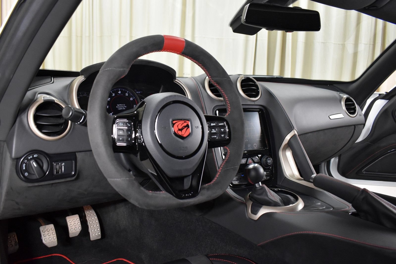 Used 2016 Dodge Viper ACR RWD image 16
