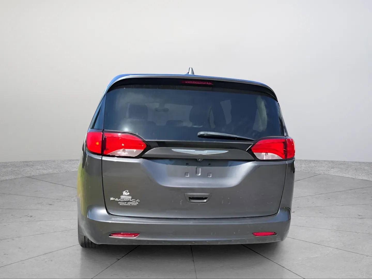 Used 2017 Chrysler Pacifica Touring image 7