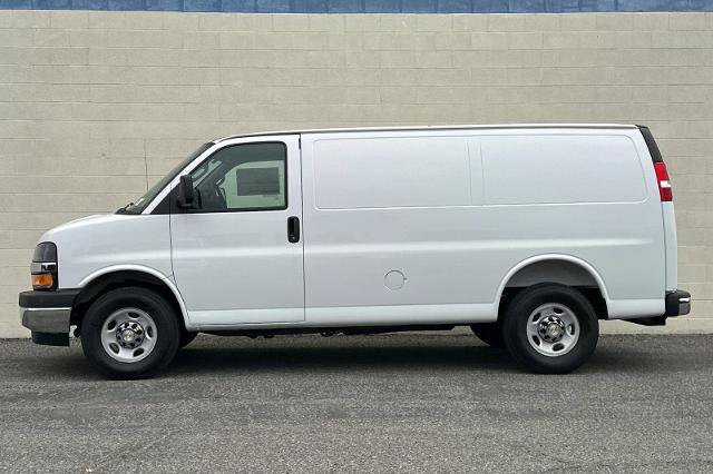 New 2026 Chevrolet Express 2500 w/ Driver Convenience Package RWD image 7