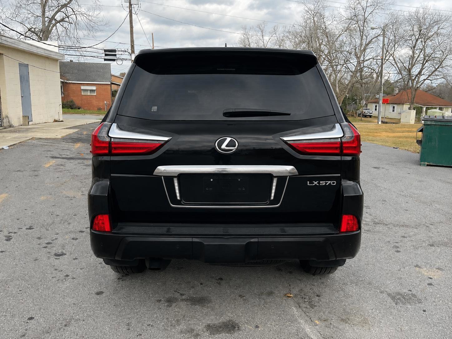 Used 2021 Lexus LX 570 4WD w/ Luxury Package image 8