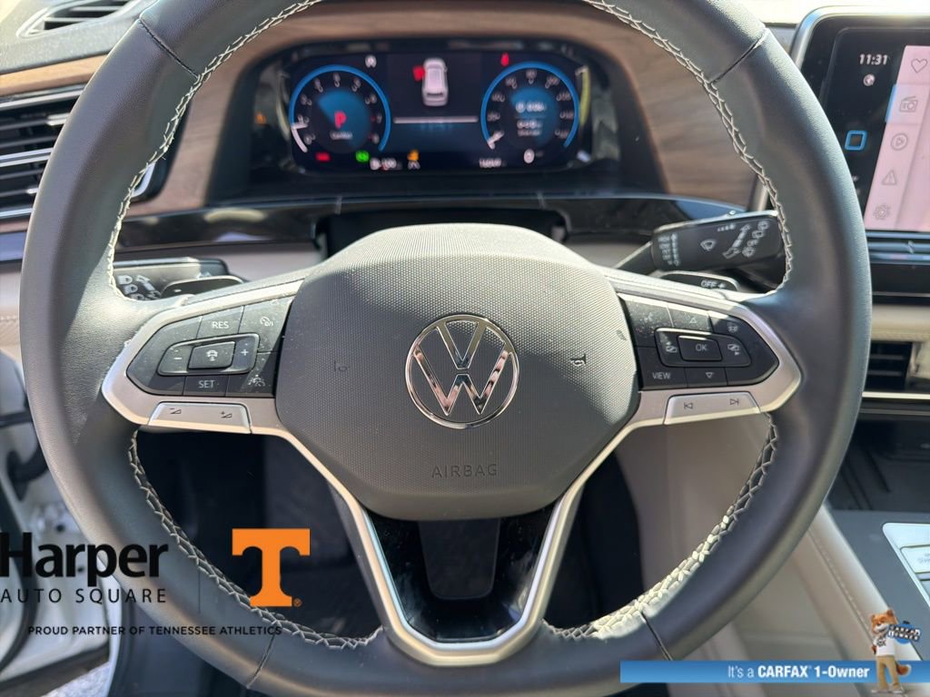 Used 2025 Volkswagen Atlas SE image 16
