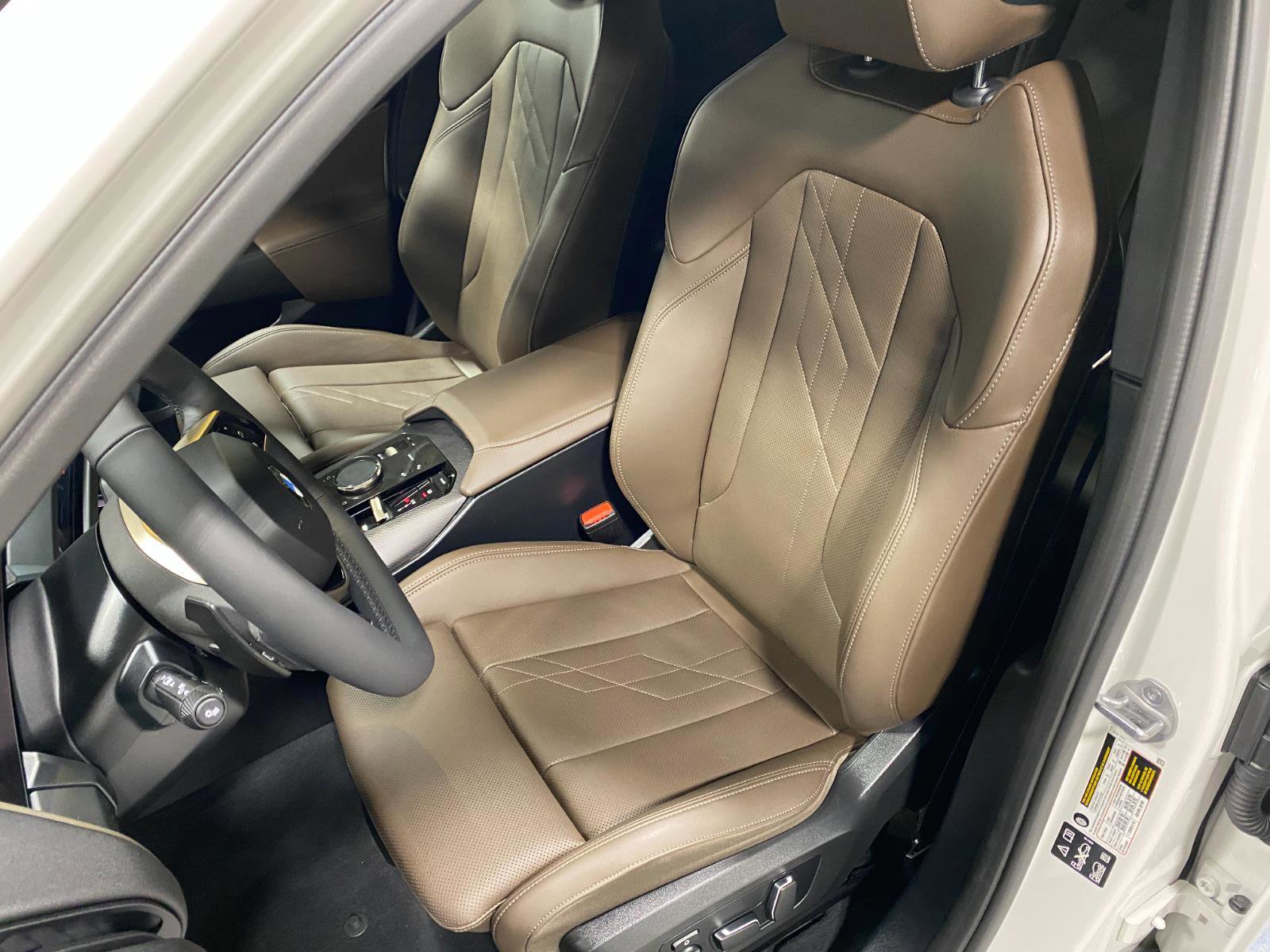 Certified 2025 BMW X3 xDrive30i w/ Convenience Package image 8