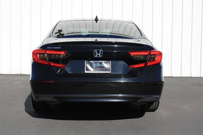 Used 2018 Honda Accord EX image 6