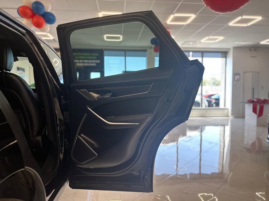 Used 2022 Jaguar F-PACE S image 37