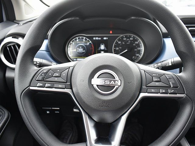 New 2025 Nissan Versa SV w/ Trunk Package FWD image 10