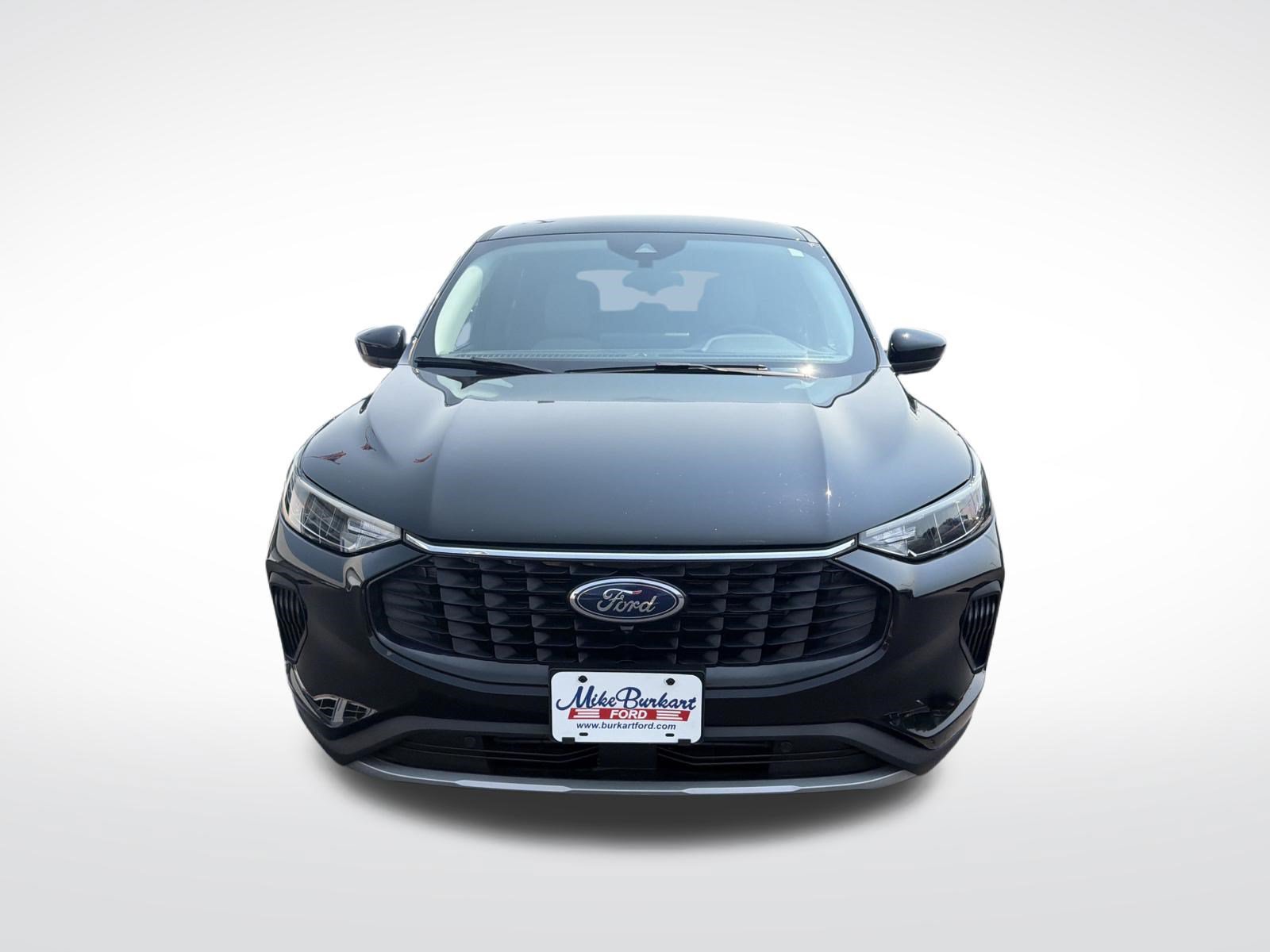 Certified 2023 Ford Escape Active w/ Tech Pack #2 AWD/4WD image 3