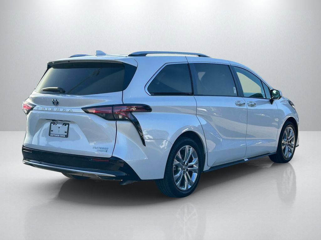 Certified 2023 Toyota Sienna Platinum image 5