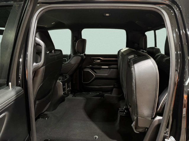 Used 2020 RAM 1500 Laramie w/ Sport Appearance Package AWD/4WD image 25