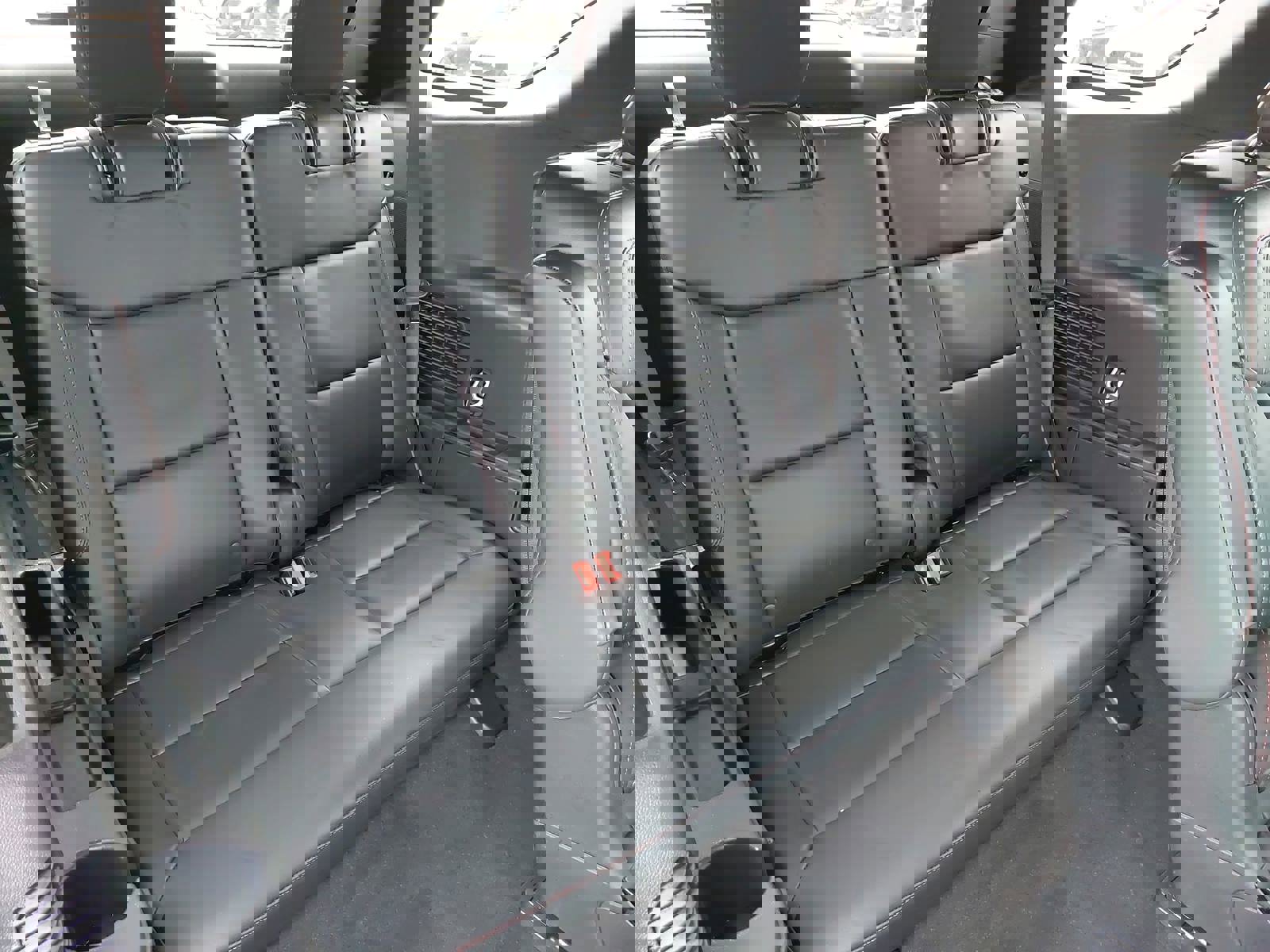 Used 2025 Ford Explorer ST-Line w/ Premium Package image 13