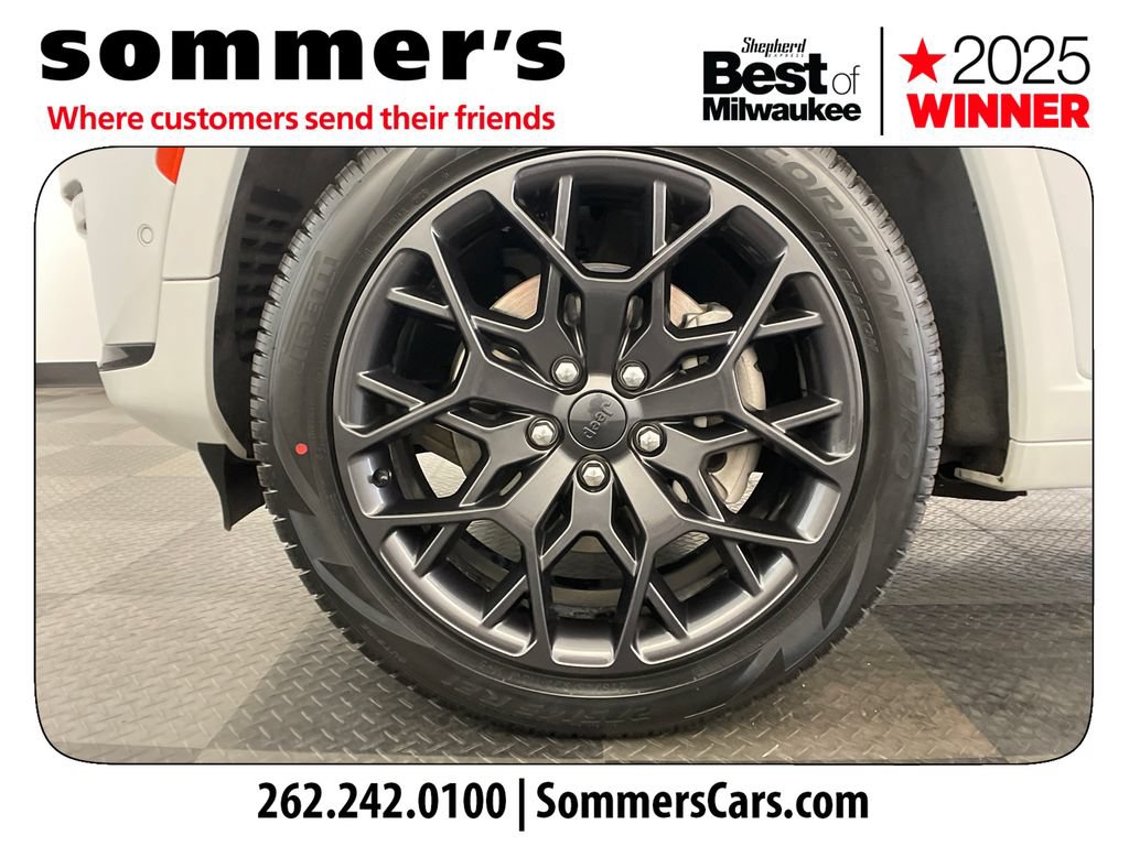 Used 2025 Jeep Grand Cherokee L Summit w/ Obsidian Package AWD/4WD image 25