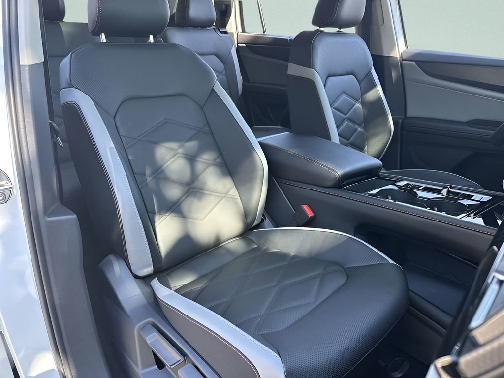 New 2026 Volkswagen Atlas Peak Edition image 27