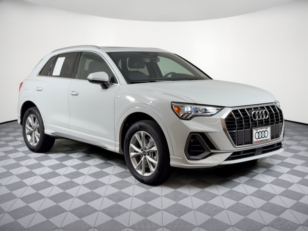 Certified 2025 Audi Q3 2.0T Premium w/ Convenience Package AWD/4WD image 7
