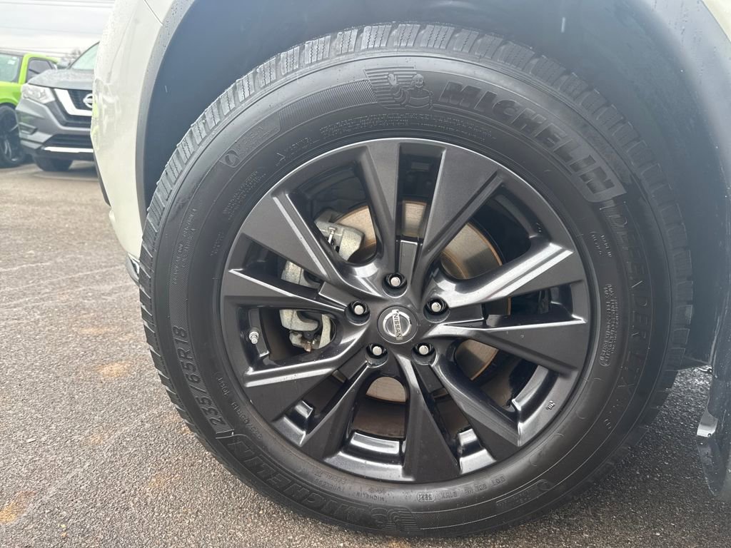 Used 2018 Nissan Murano SV w/ Premium Package image 31