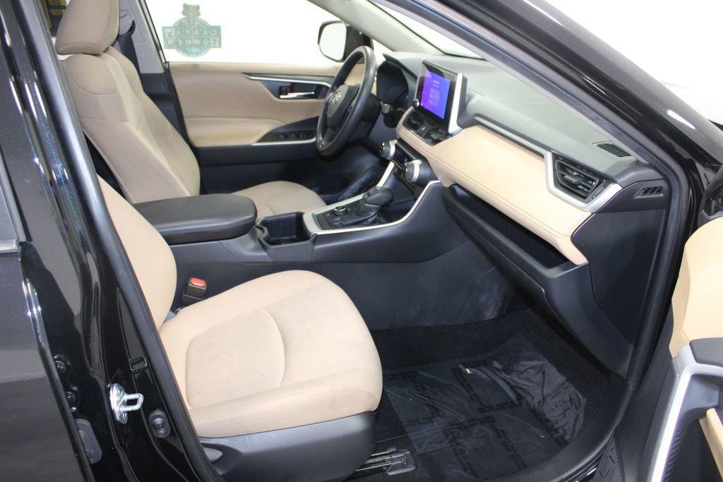 Used 2023 Toyota RAV4 XLE w/ Convenience Package image 26