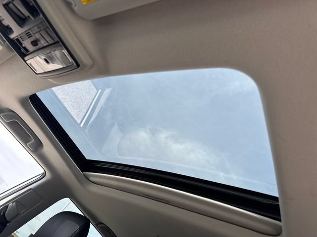 Used 2022 Toyota 4Runner Limited RWD image 19