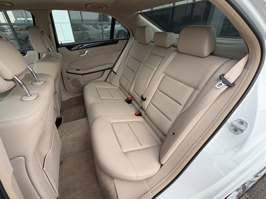Used 2014 Mercedes-Benz E 350 Sedan image 22