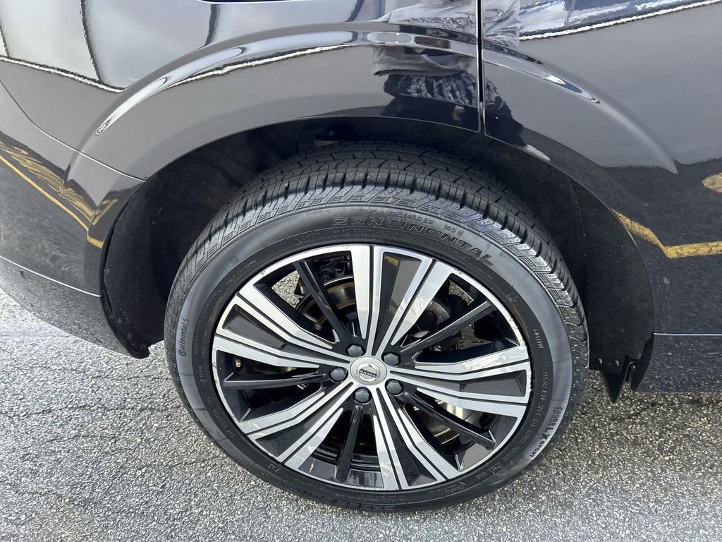 Certified 2022 Volvo XC60 B5 Inscription w/ Advanced Package AWD/4WD image 12