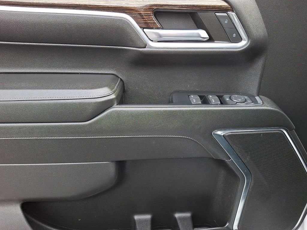 Used 2023 GMC Sierra 1500 Elevation w/ LPO, Elevation Black Package image 12