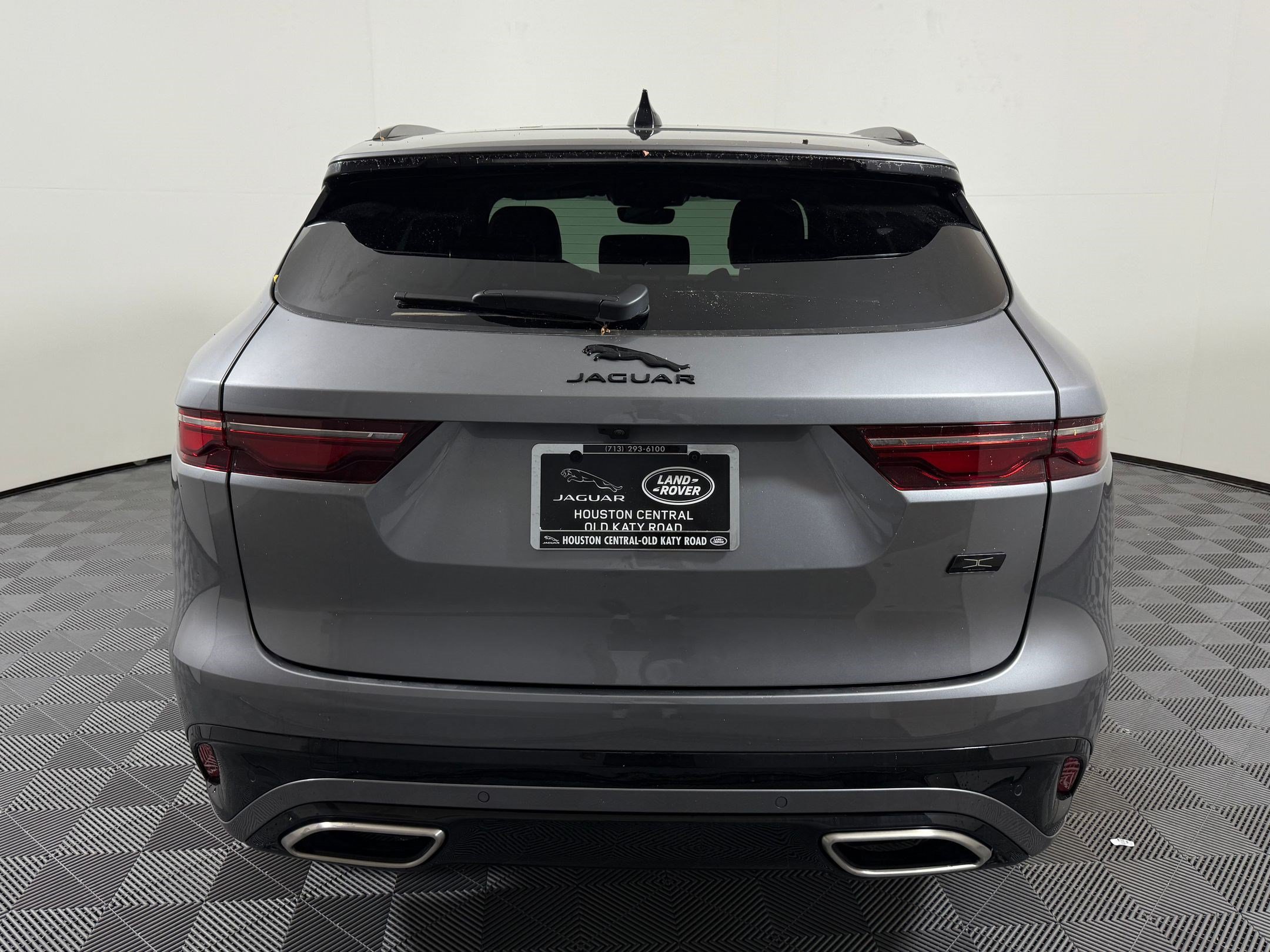 New 2026 Jaguar F-PACE R-Dynamic S AWD/4WD image 10