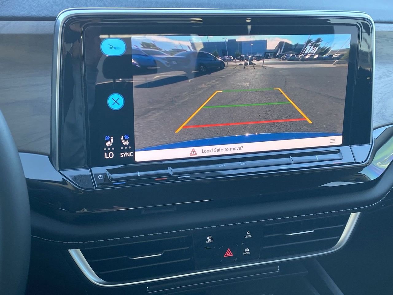 New 2026 Volkswagen Atlas SE image 21