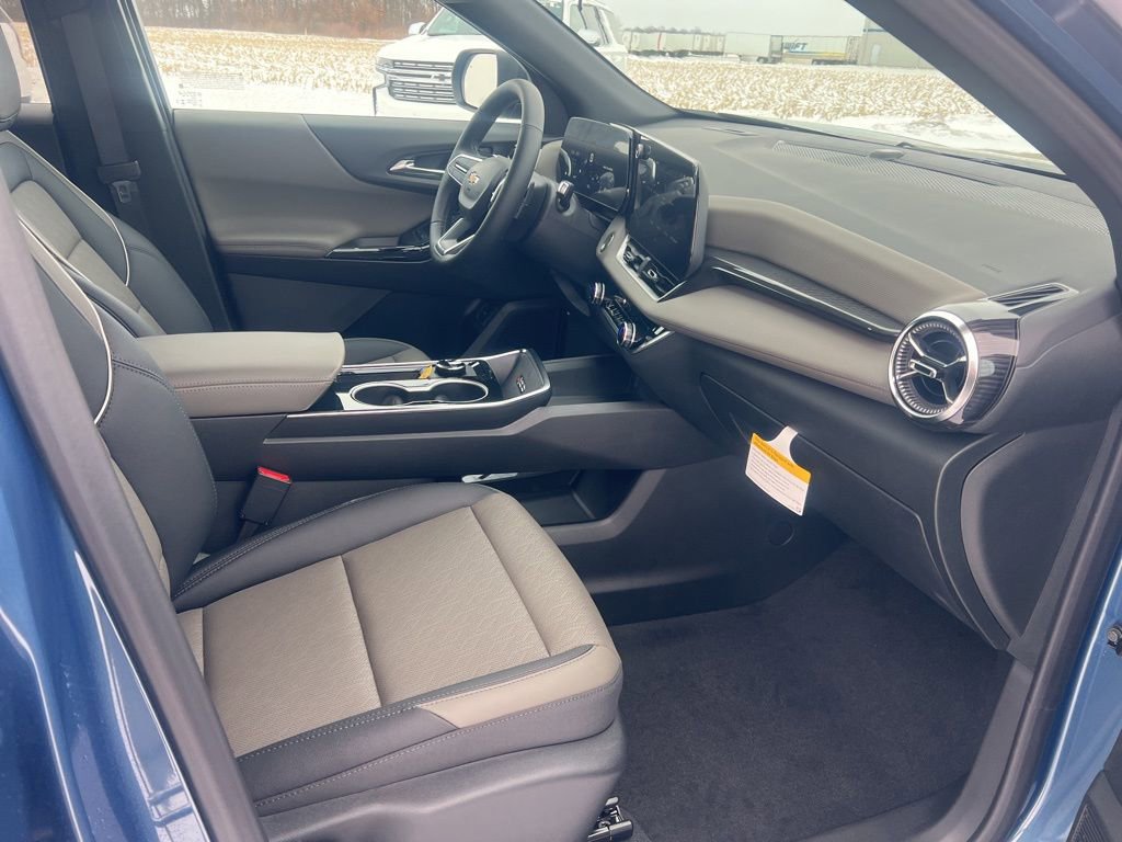 New 2026 Chevrolet Equinox LT w/ Convenience Package II image 27