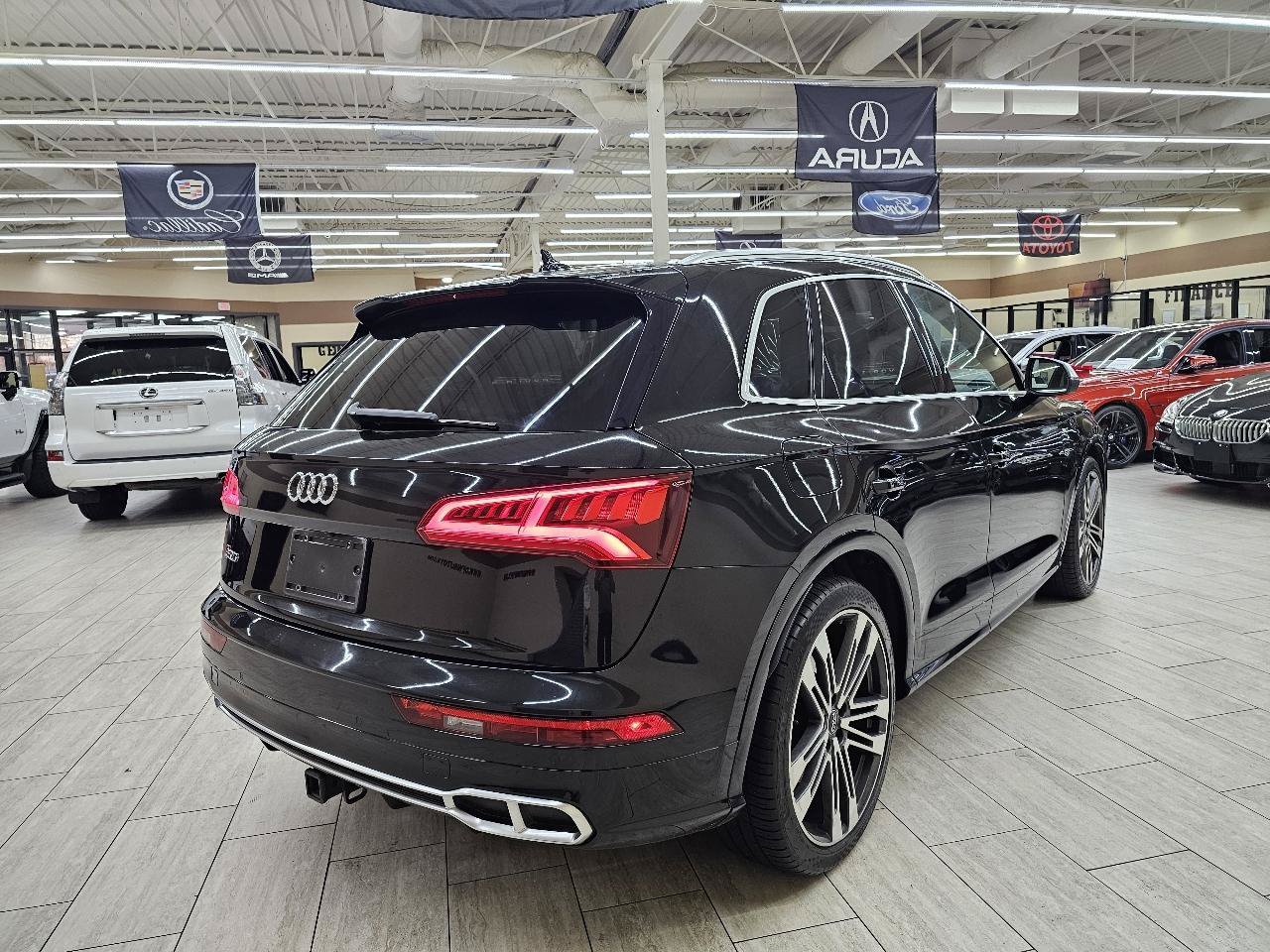 Used 2018 Audi SQ5 Premium Plus w/ S Sport Package AWD/4WD image 6