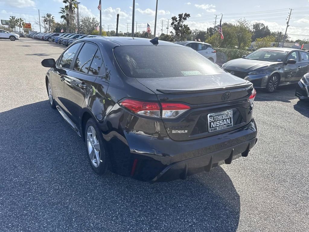 Used 2023 Toyota Corolla SE image 6