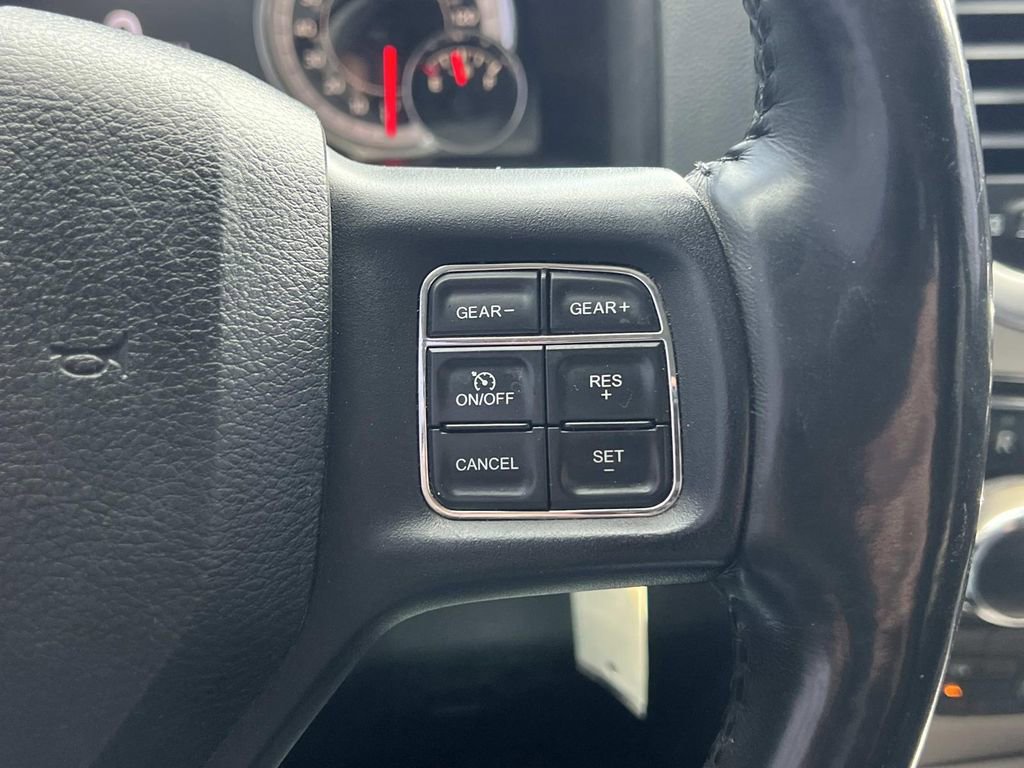 Used 2018 RAM 1500 SLT AWD/4WD image 22