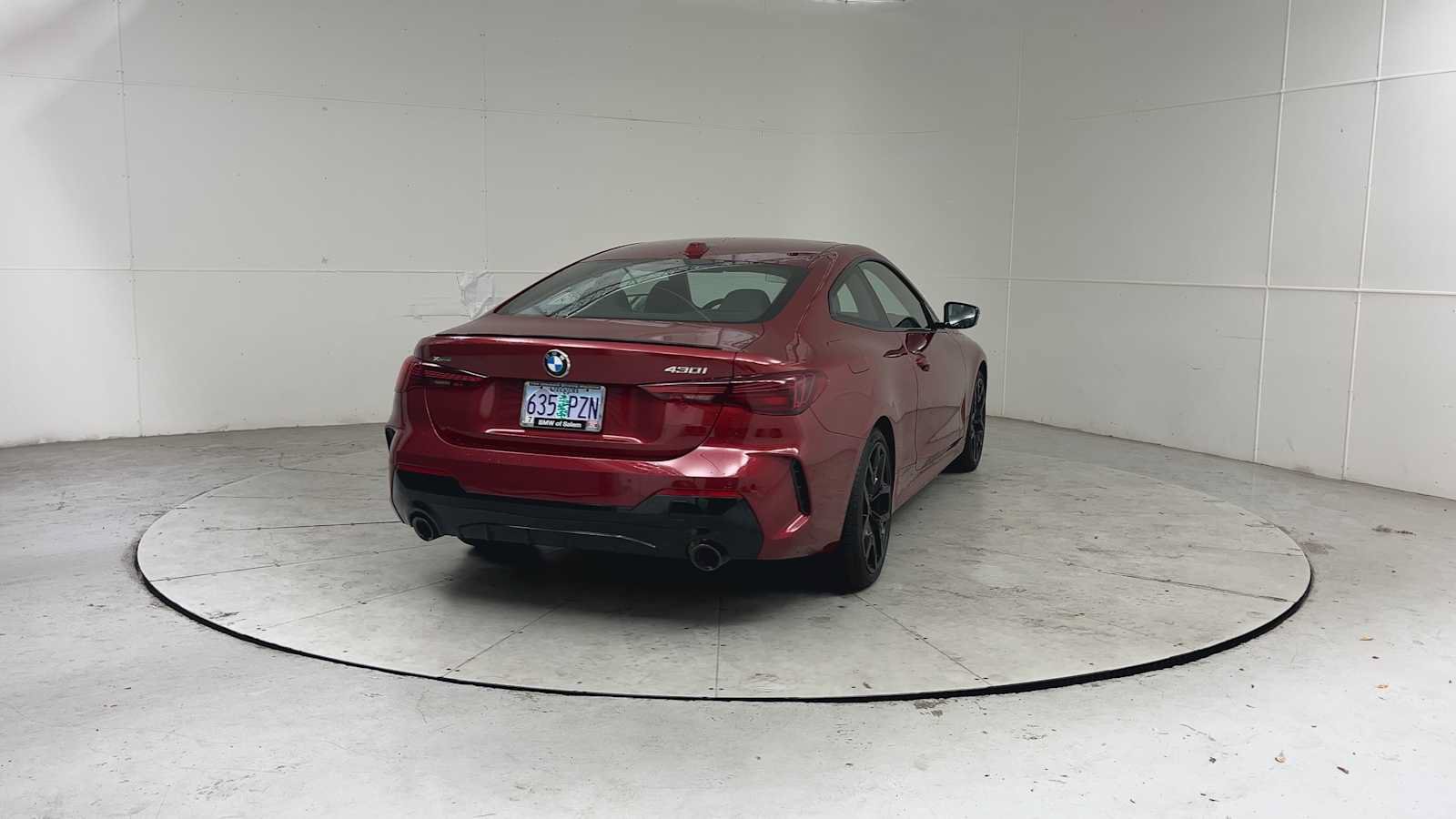 Used 2025 BMW 430i xDrive Coupe w/ M Sport Package AWD/4WD image 2