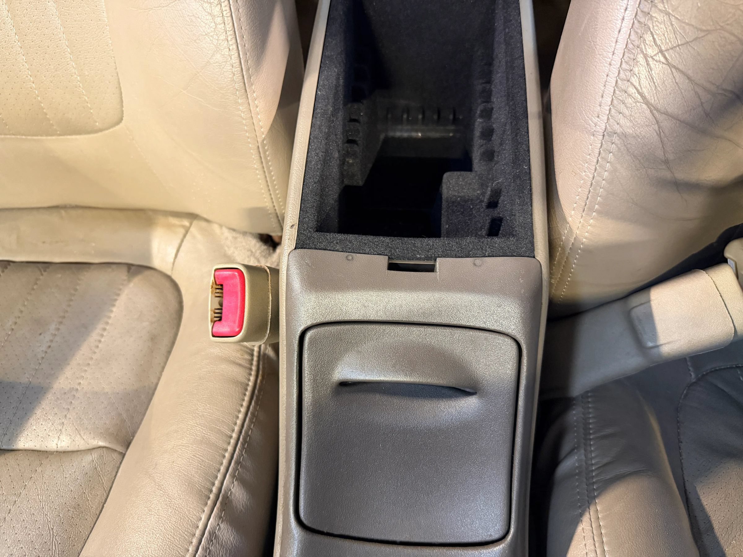 Used 2000 Pontiac Grand Prix GT w/ Opt Pkg FWD image 25