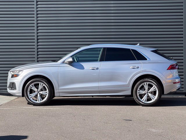 Used 2022 Audi Q8 Premium AWD/4WD image 2