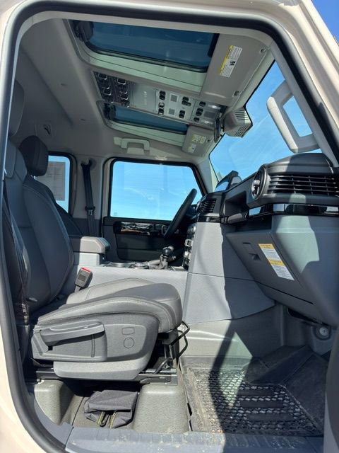 Used 2025 INEOS Grenadier image 16