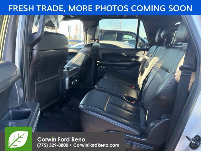 Used 2018 Ford Expedition Max XLT w/ Equipment Group 202A AWD/4WD image 11