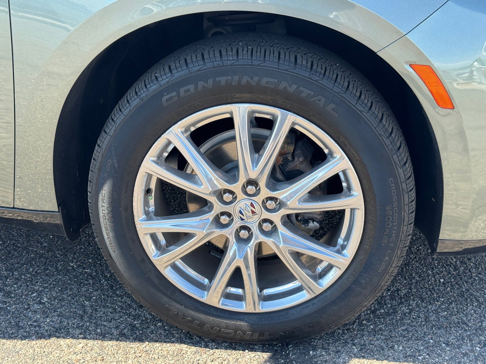 Used 2023 Buick Enclave Premium w/ Experience Buick Package image 9