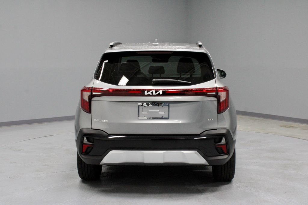 Used 2024 Kia Seltos S AWD/4WD image 11