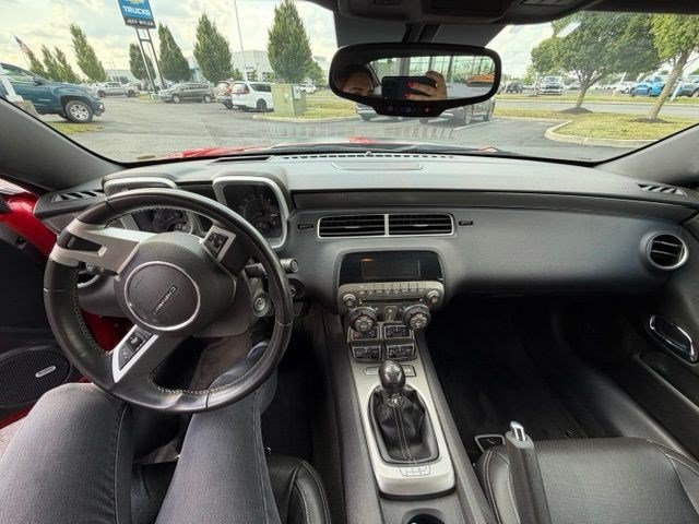 Used 2011 Chevrolet Camaro SS w/ RS Package RWD image 5