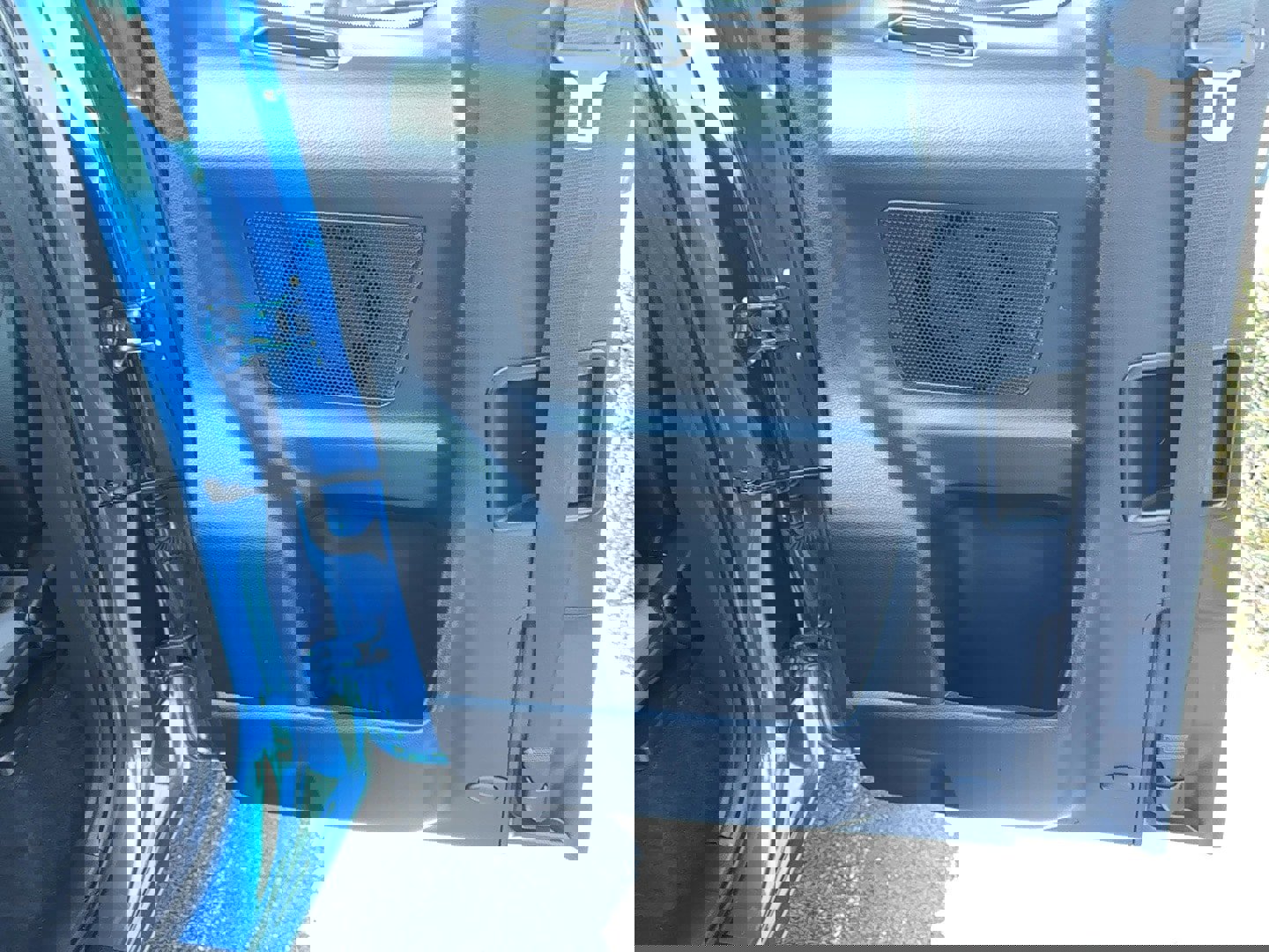 Used 2016 Toyota Tacoma SR5 w/ SR5 Appearance Package (SN) AWD/4WD image 15