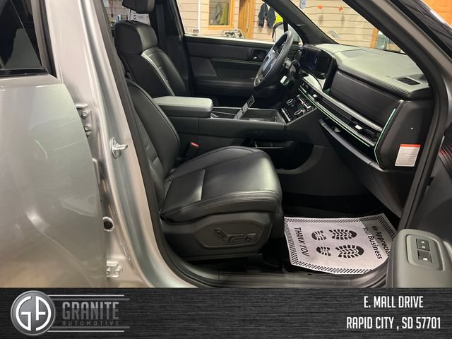Used 2025 Hyundai Santa Fe Calligraphy AWD/4WD image 36