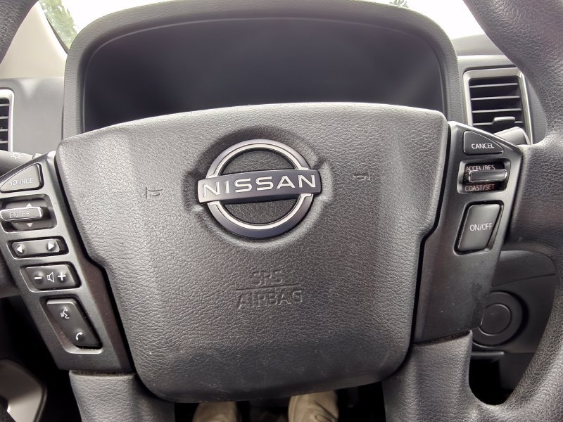 Used 2022 Nissan Frontier SV RWD image 11
