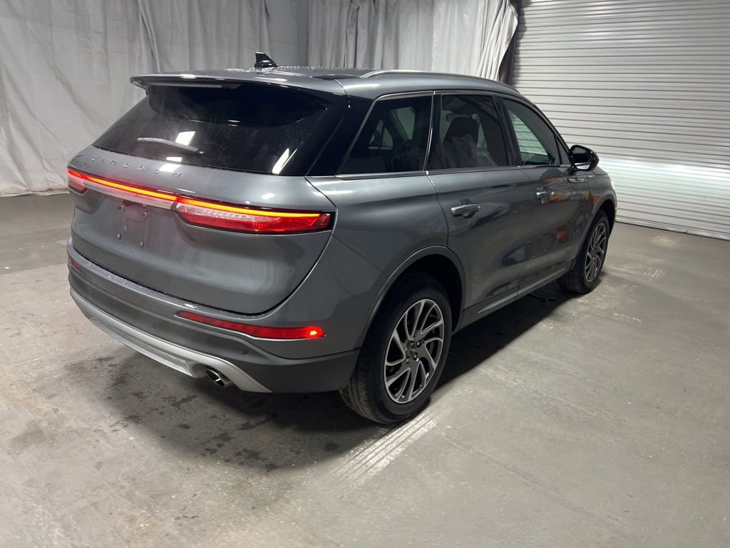 Used 2022 Lincoln Corsair FWD image 6