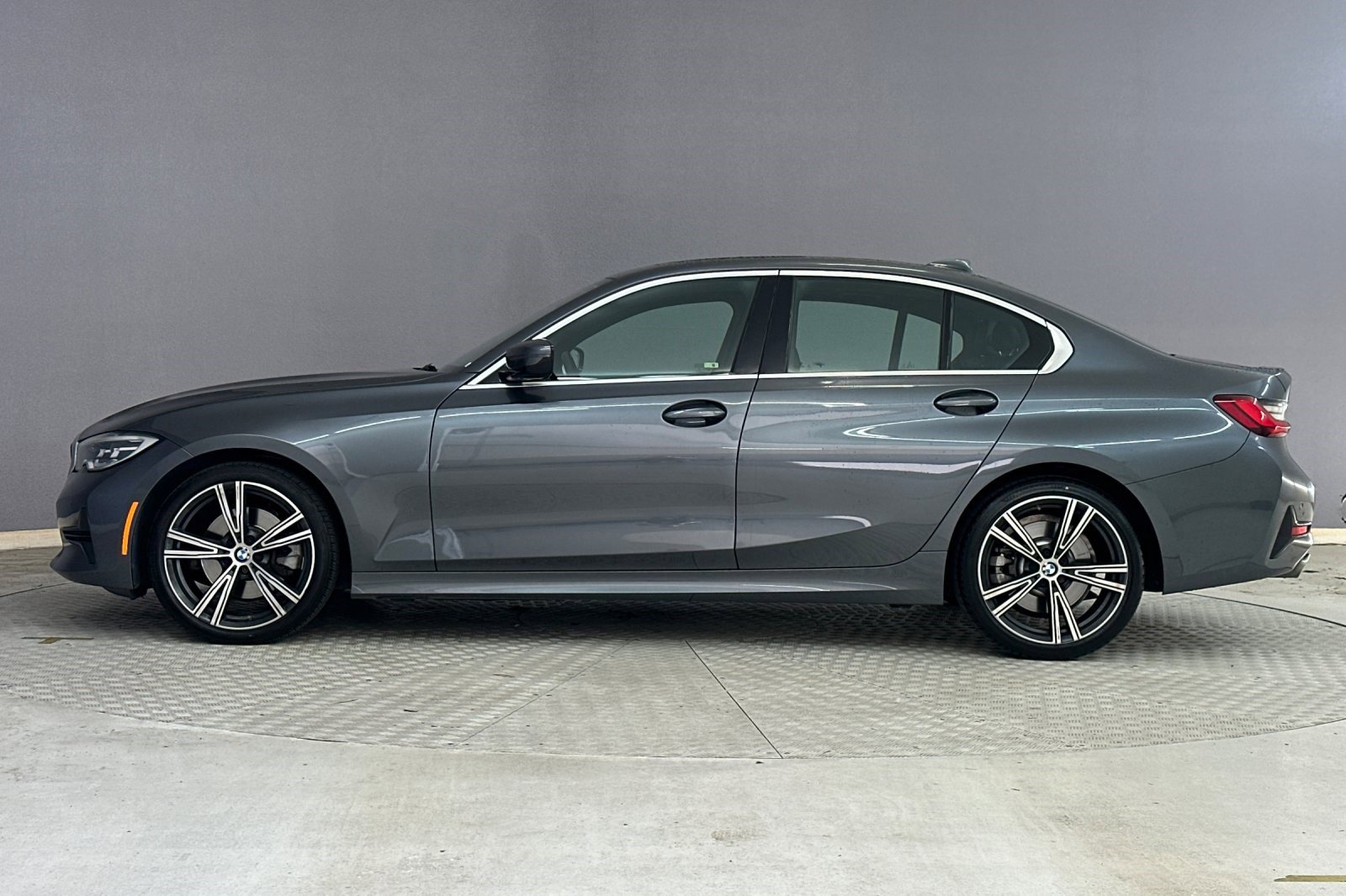 Used 2022 BMW 330i Sedan w/ Driving Assistance Package image 2