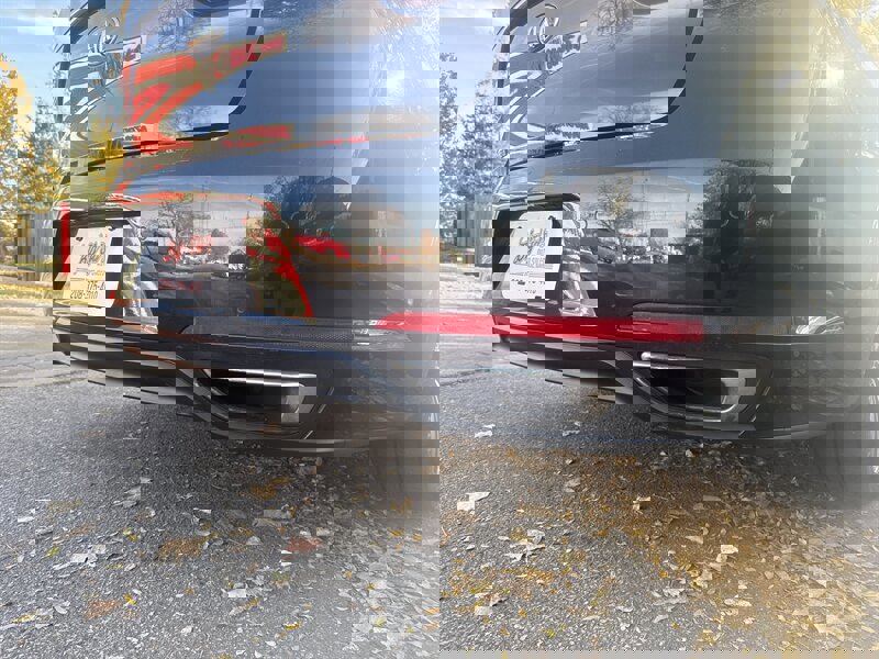 Used 2017 Kia Cadenza Premium w/ Luxury Package image 9