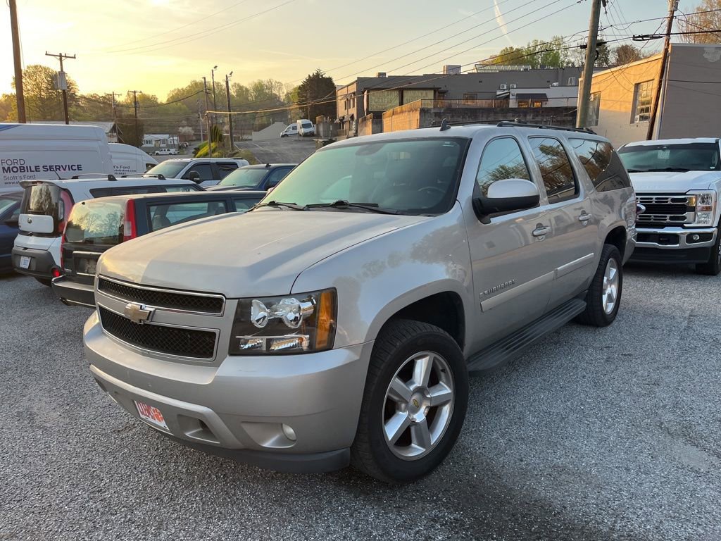 Used 2009 Chevrolet Suburban LT w/ Luxury Package