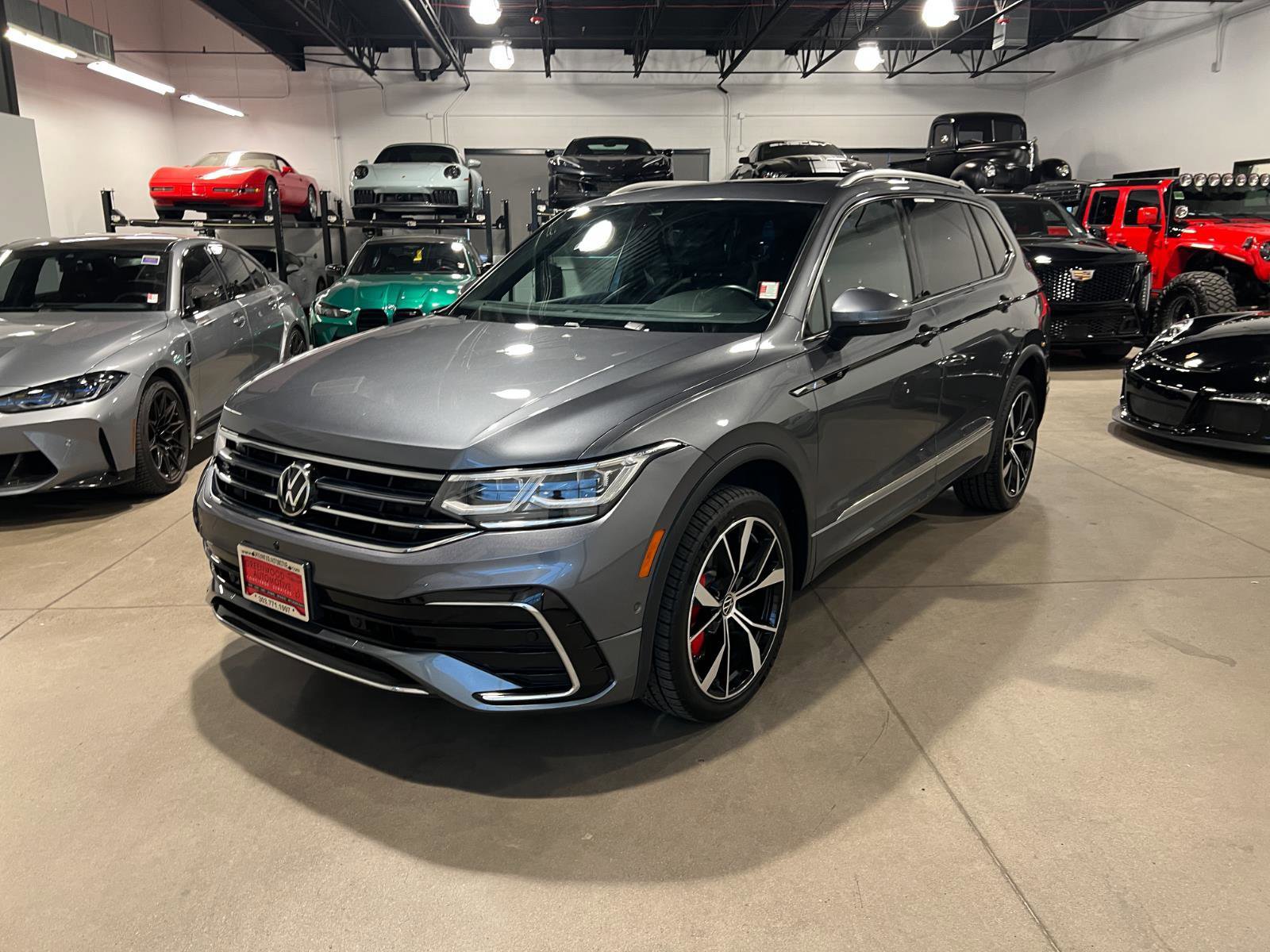 Used 2022 Volkswagen Tiguan SEL R-Line image 7