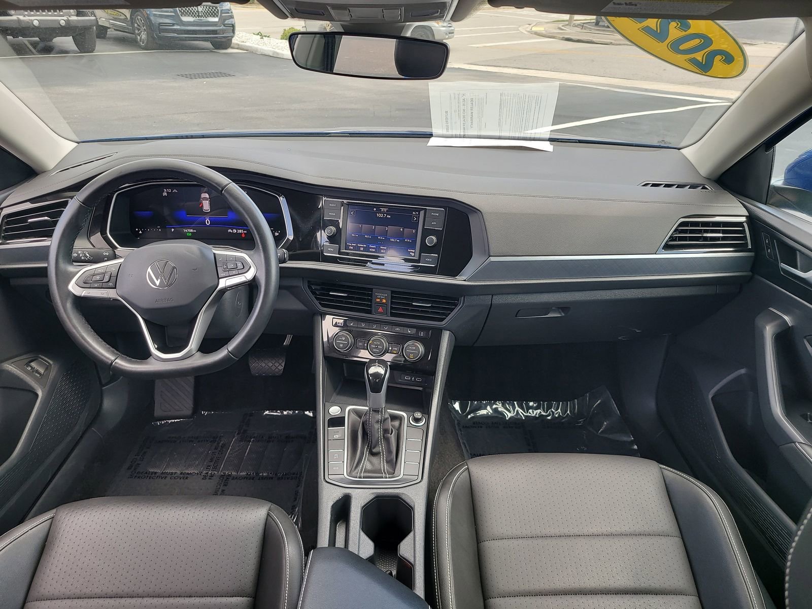 Used 2024 Volkswagen Jetta SE image 11