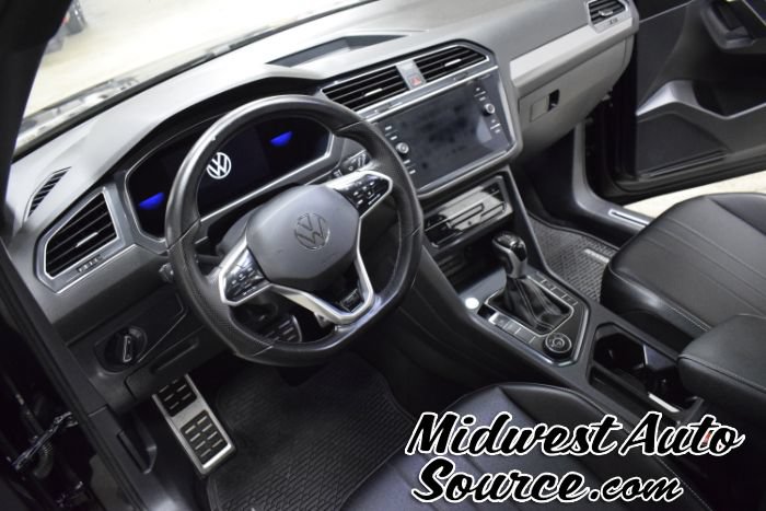 Used 2023 Volkswagen Tiguan SE R-Line AWD/4WD image 14